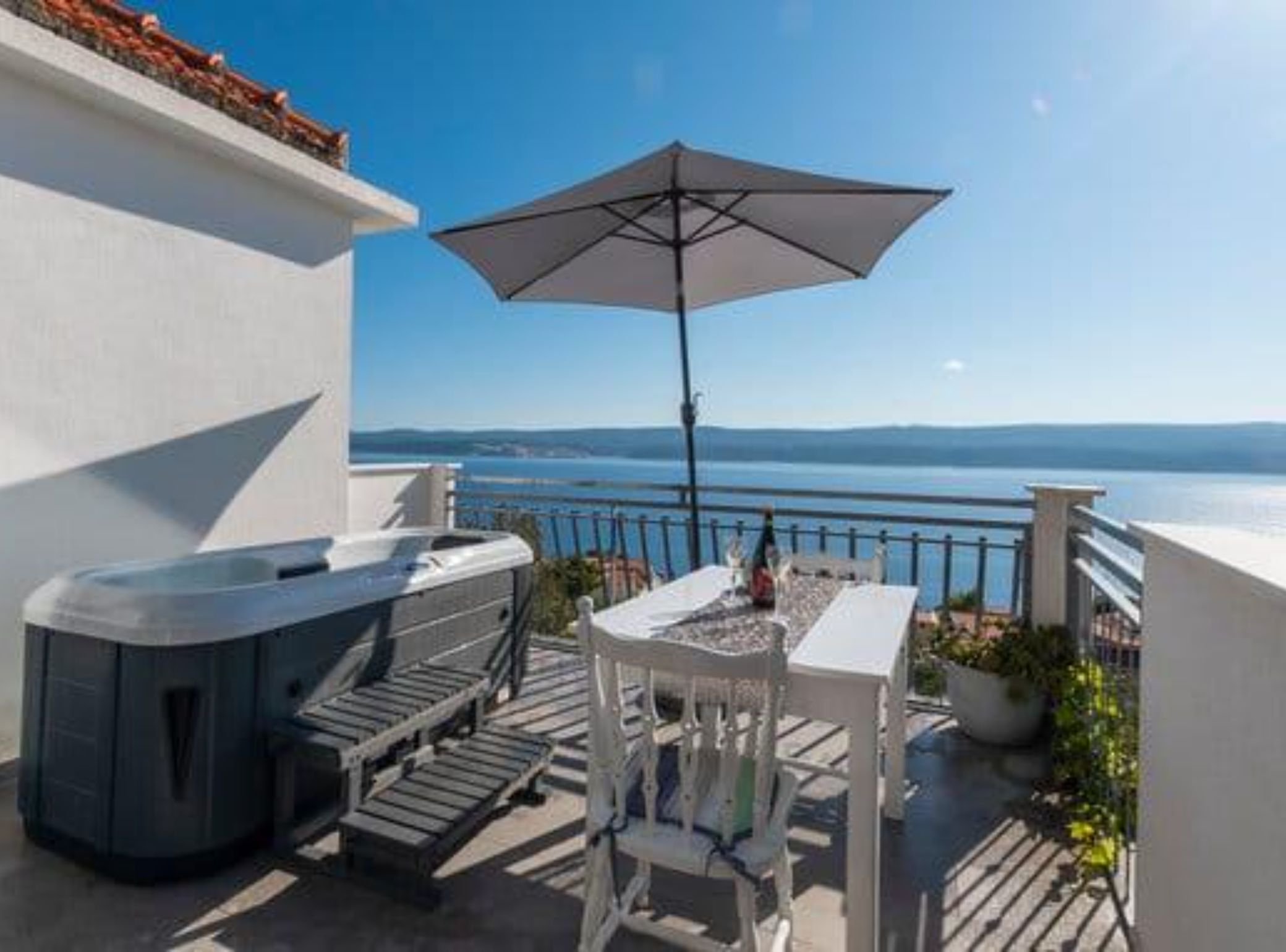 House (Holiday Home Klara) | Balcony