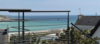 Beach house, new house with sea view