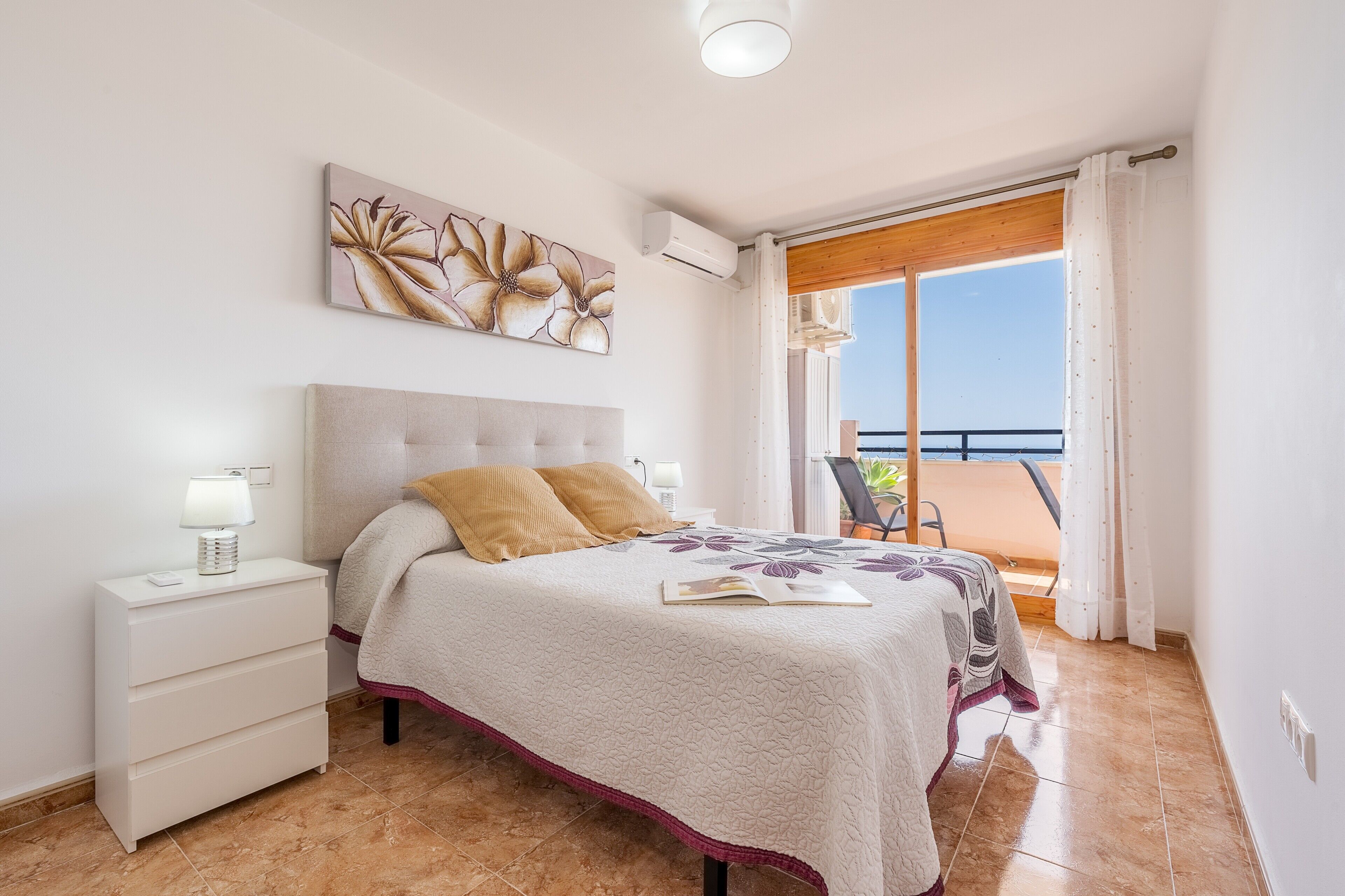 3 habitaciones, tabla de planchar con plancha y wifi gratis 