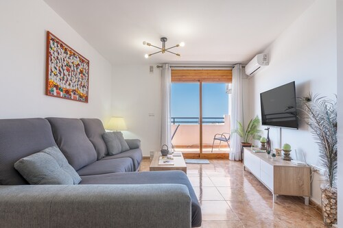 Apartment 'Haza' with Sea View, Wi-Fi and Air Conditioning