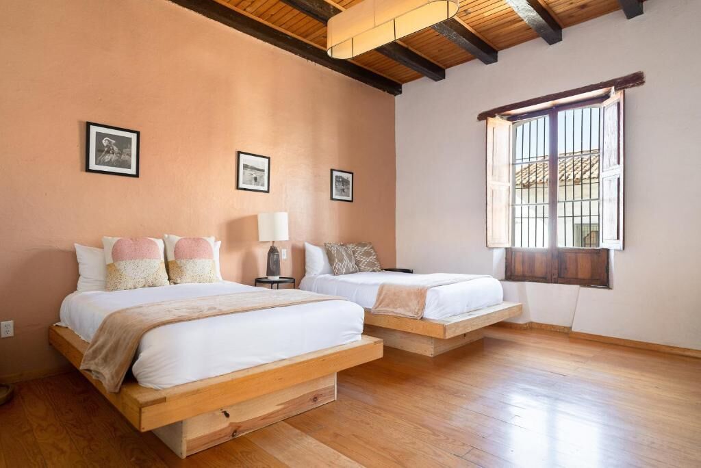 尊荣四人房 | 免费 WiFi