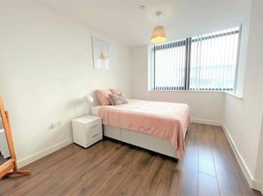 2 bedrooms, WiFi, bed sheets