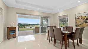 Dining - Mole Hill Farmhouse - Perfect Large Families Getaways (Keinbah)