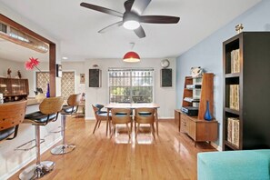 Interior - Huge 4 Bedroom MCM House, Walk to Downtown! (Austin)