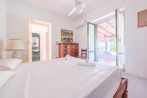 2 makuuhuonetta, ilmainen Wi-Fi, vuodevaatteet