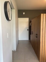 Ropa de cama de alta calidad y escritorio 