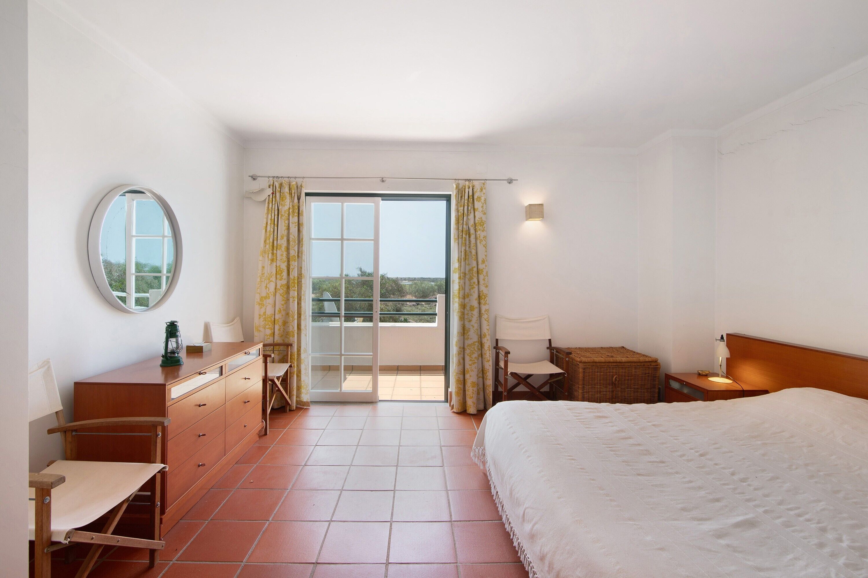 3 chambres, fer et planche à repasser, Wi-Fi gratuit, draps fournis