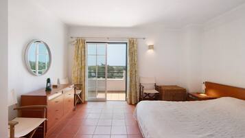 3 chambres, fer et planche Ă repasser, Wi-Fi gratuit, draps fournis