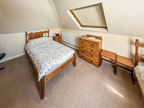 3 bedrooms, free WiFi, bed sheets