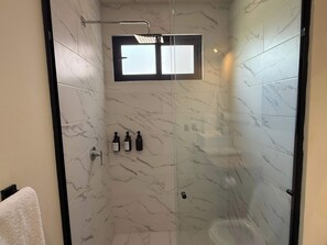 Shower, towels