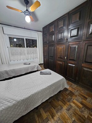 3 Schlafzimmer, Bügeleisen/Bügelbrett, WLAN, Bettwäsche