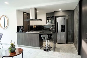 Fridge, microwave, oven, stovetop