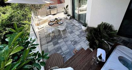 Villa Oneum – Apartment MARE with Private Jacuzzi