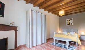 2 chambres, Wi-Fi gratuit, draps fournis