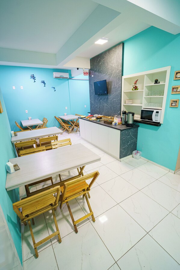 Bao gồm bữa sáng buffet hàng ngày 