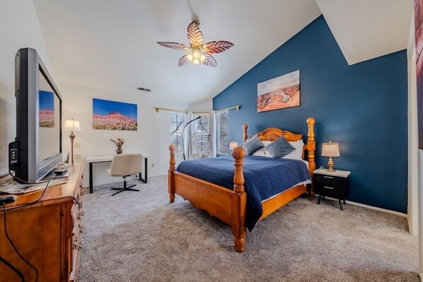 4 Schlafzimmer, Bügeleisen/B ügelbrett, kostenloses WLAN, Bettwäsche