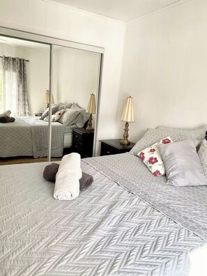 2 Schlafzimmer, Schreibtisch, kostenloses WLAN, Bettwäsche