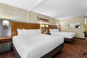 Ropa de cama de alta calidad y escritorio 