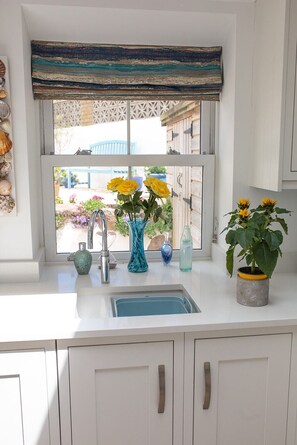 Interior - Gorgeous 3 bed boutique beach house (Grouville)