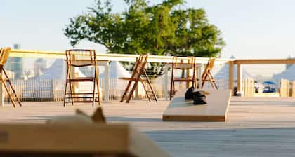 Rustic Glamping w/ Michelin Restaurant & NYC Views