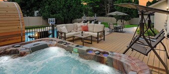 Private Pool - HOT TUB - Sauna - Game Room - Pets
