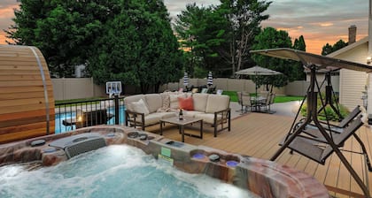 Private Pool - HOT TUB - Sauna - Game Room - Pets