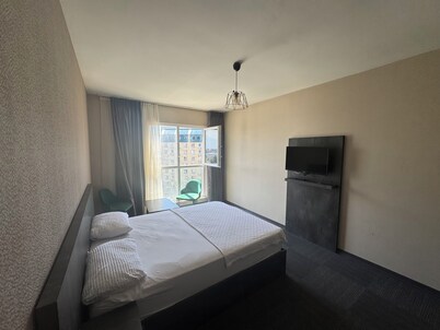 Pin Suite