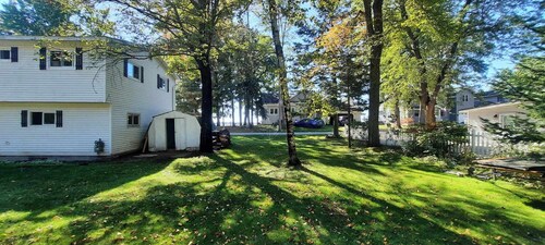 Year Round Rambler - Canal/ Lake Access