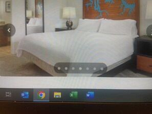 2 bedrooms, iron/ironing board, WiFi, bed sheets - Charming 2-bedroom villa in Branson, MO with WiFi, fitness room, AC, two pools (Branson)