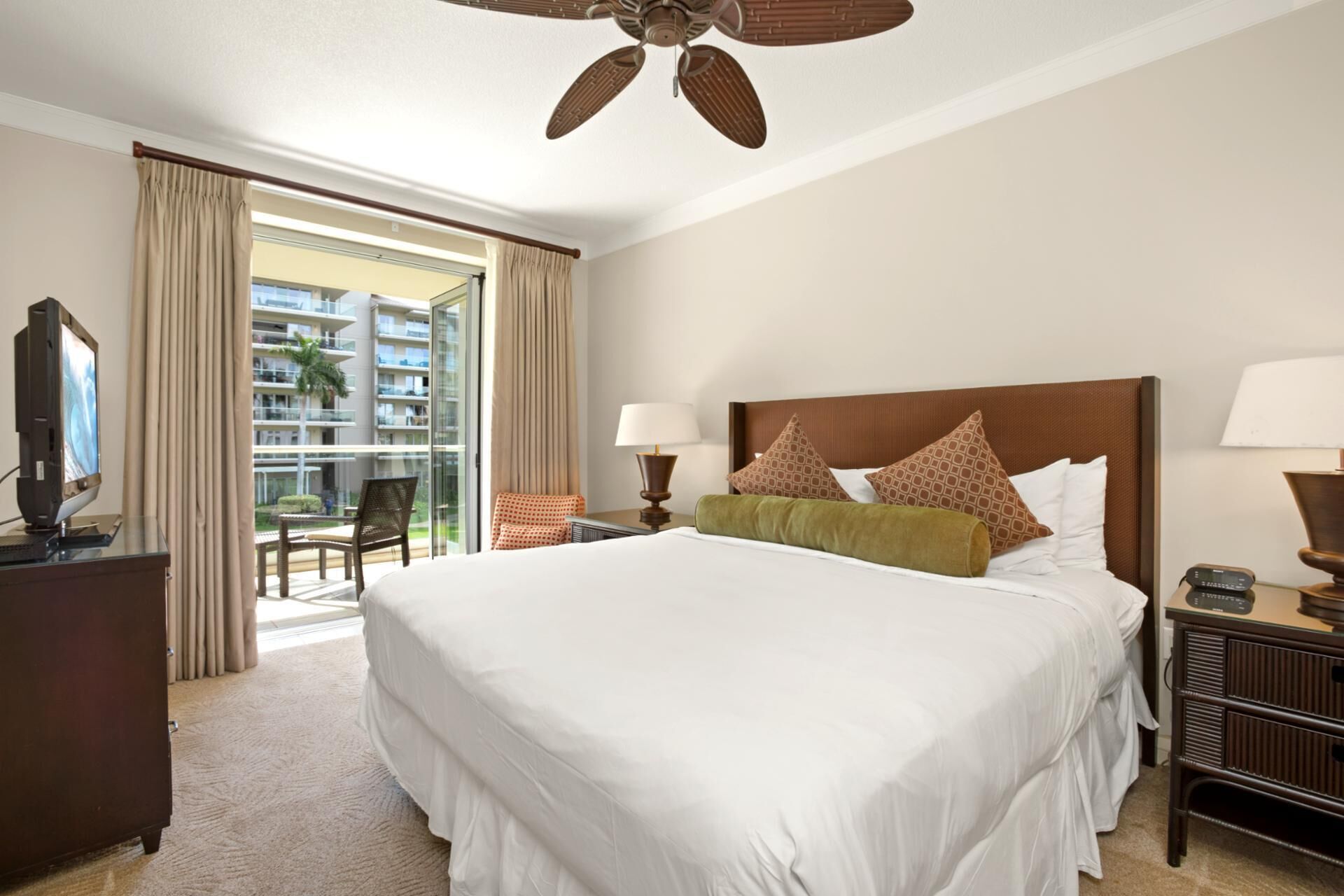 Leilighet (5 Bedrooms) | 5 soverom, skrivebord for bærbar PC, strykejern/-brett og sengetøy