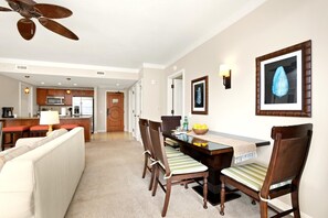 Condo (6 Bedrooms) | Dining
