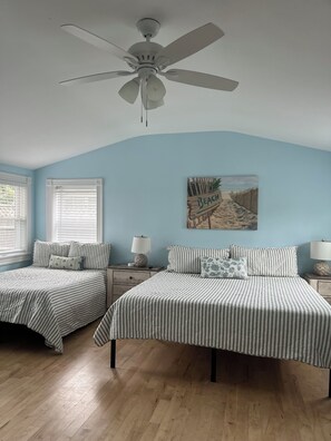 4 Schlafzimmer, Bügeleisen/Bügelbrett, kostenloses WLAN, Bettwäsche