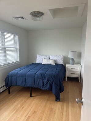 4 chambres, fer et planche à repasser, Wi-Fi gratuit, draps fournis