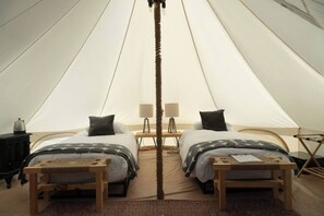 2 bedrooms, WiFi, bed sheets, wheelchair access