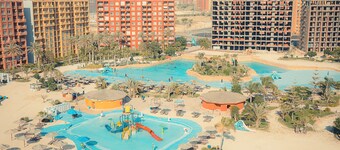 Luxury Chalet with Aqua Park Access By Best of Bedz Signature Experience