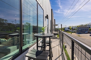 Apartment, 2 Bedrooms, Balcony | Balcony