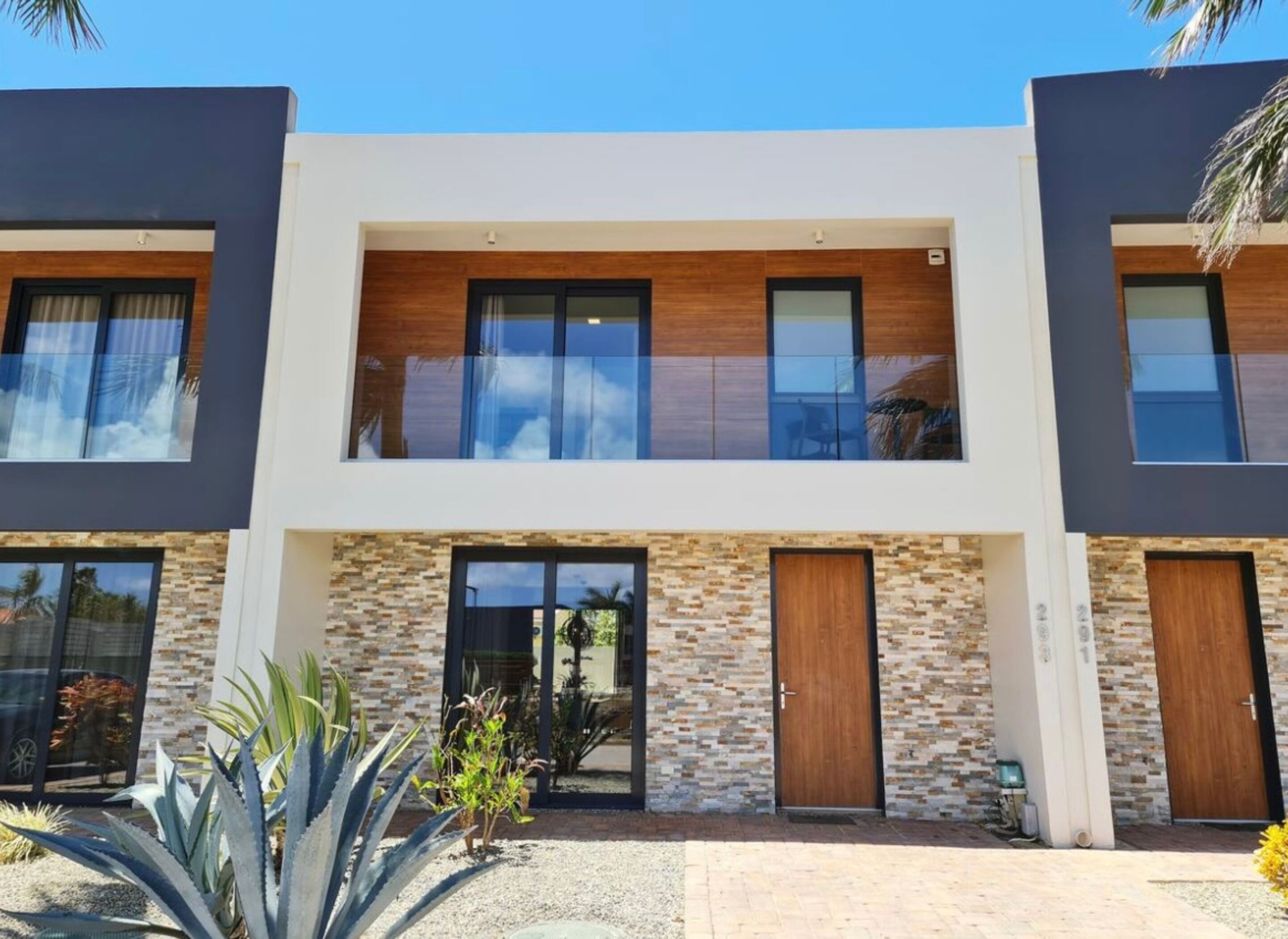 Fachada de la propiedad