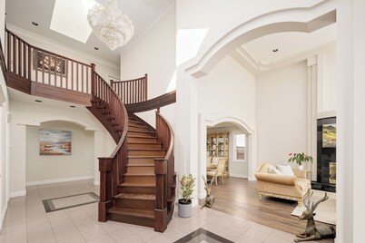 Large Ensuite in a Luxury House