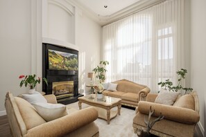 TV connectée, cheminée