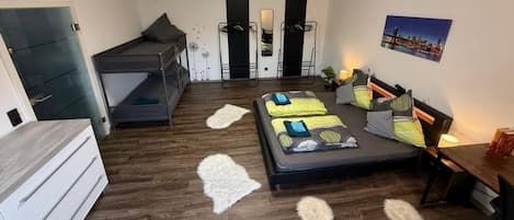 1 Schlafzimmer, WLAN, BettwÀsche