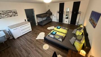 1 Schlafzimmer, WLAN, Bettwäsche