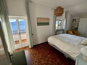 4 bedrooms, free WiFi