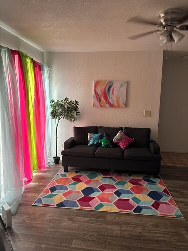 Cozy 1-bedroom apartment with WiFi, AC in lovely Tempe