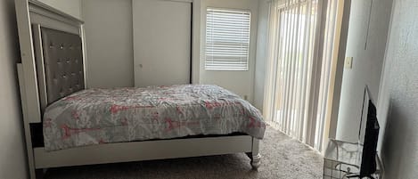 1 bedroom, WiFi, bed sheets