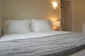 2 Schlafzimmer, Bügeleisen/Bügelbrett, WLAN, Bettwäsche