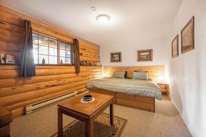 4 bedrooms, iron/ironing board, WiFi, bed sheets - Beautiful Ranch stay for up to 10 people (Lone Butte)
