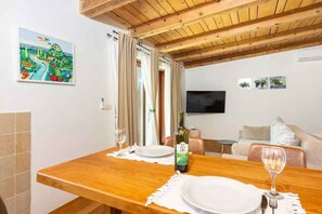 Interior - Holiday home with whirlpool and sun terrace (Grižane)