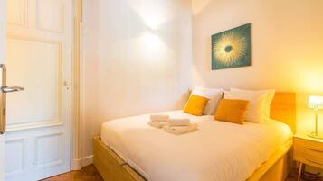 1 chambre, fer et planche à repasser, lit parapluie, Wi-Fi gratuit