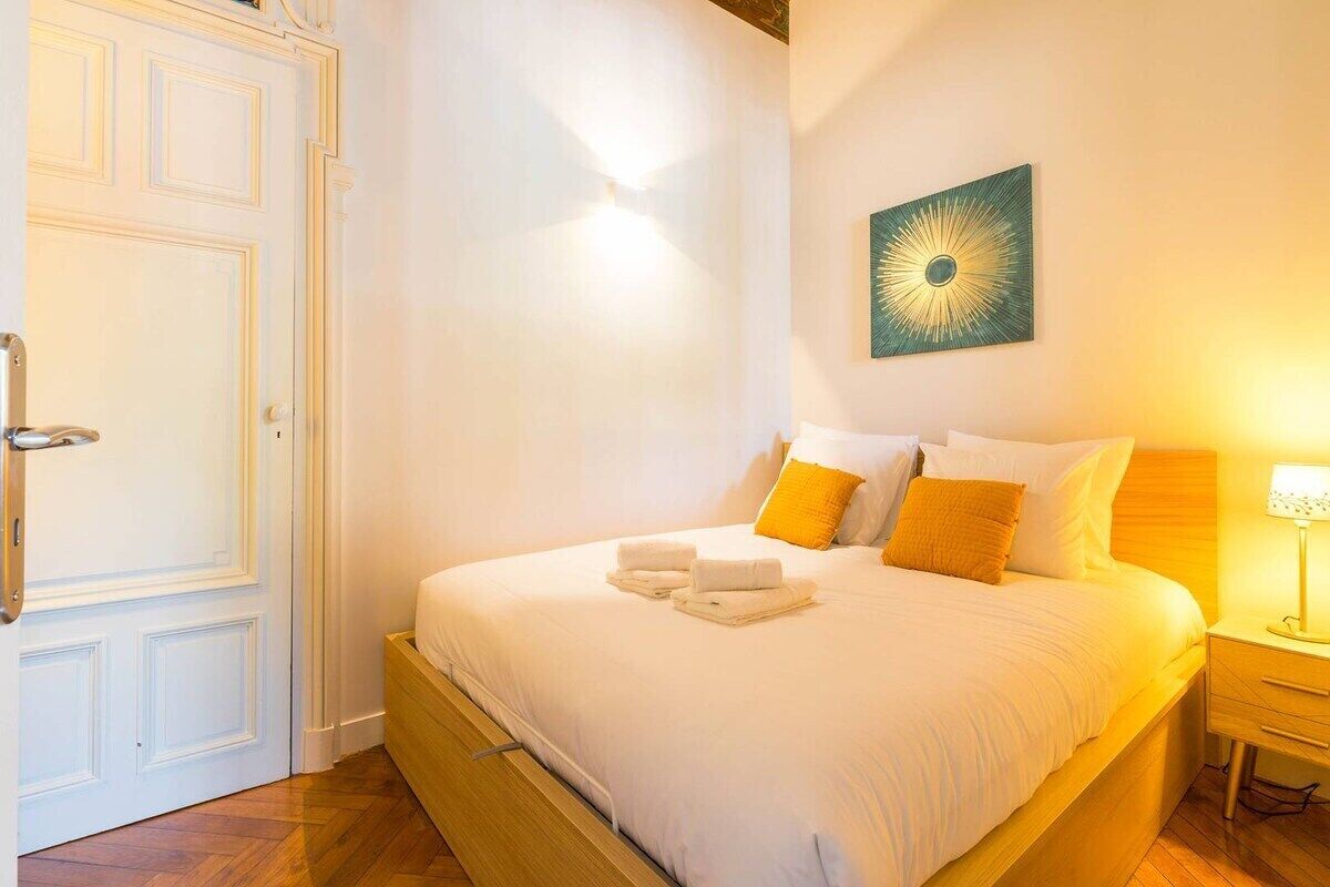 1 bedroom, iron/ironing board, travel crib, free WiFi