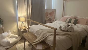 1 bedroom, iron/ironing board, WiFi, bed sheets